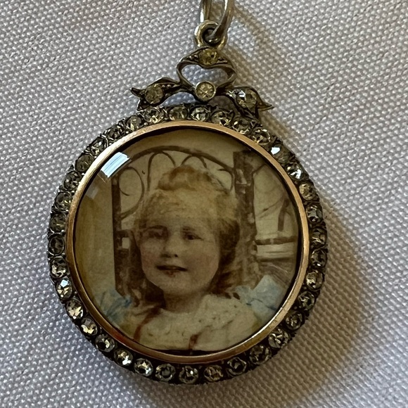 Antique Edwardian 900 Silver Double Side Portrait Locket Pendant - Picture 2 of 16